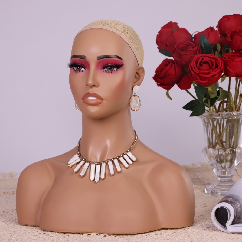 빨간색 아이섀도우와 속눈썹이 있는 PVC 하프 바디 마 - Body Jewelry Stores 리뷰 및 가격