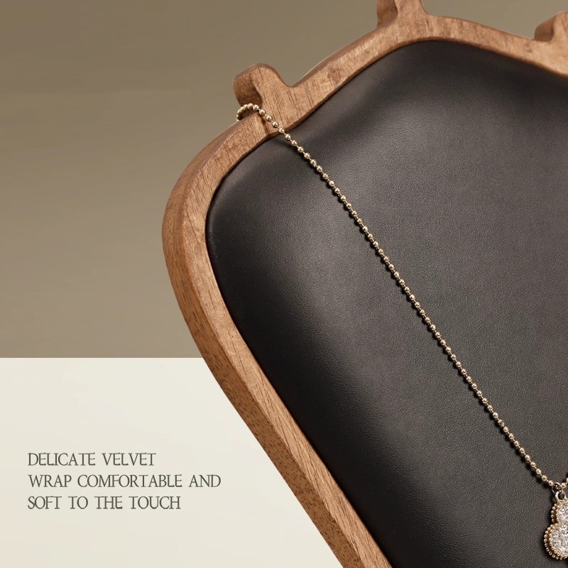 바디 우드 목걸이 진열대, 화이트 가죽 소프트 매트 목 - Body Jewelry Stores 리뷰 및 가격